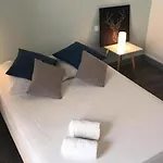 Apartman Maison Bacou Cite 4 *