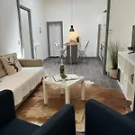 Maison Bacou Cite 4 *