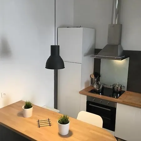 Maison Bacou Cite 4 *