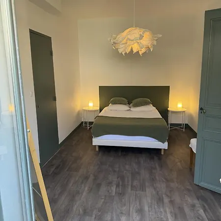Apartment Cite 4 Maison Bacou *