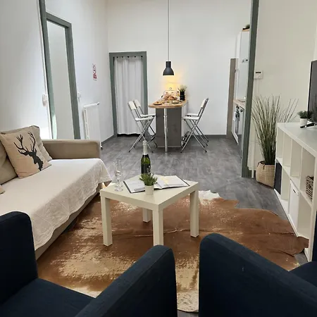 Maison Bacou Cite 4 *