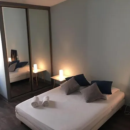 Cite 4 Maison Bacou * Carcasona
